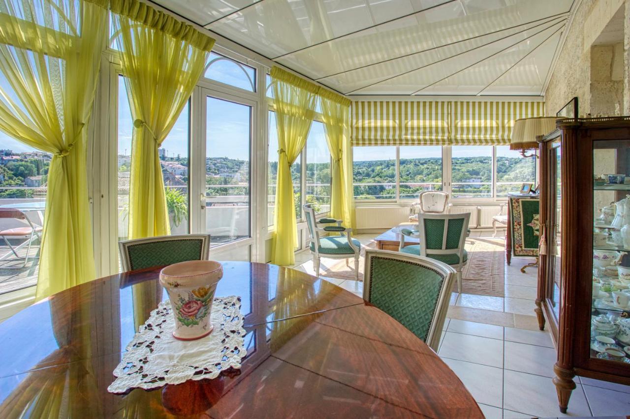 Laferriere Bed & Breakfast อองกูแลม ภายนอก รูปภาพ